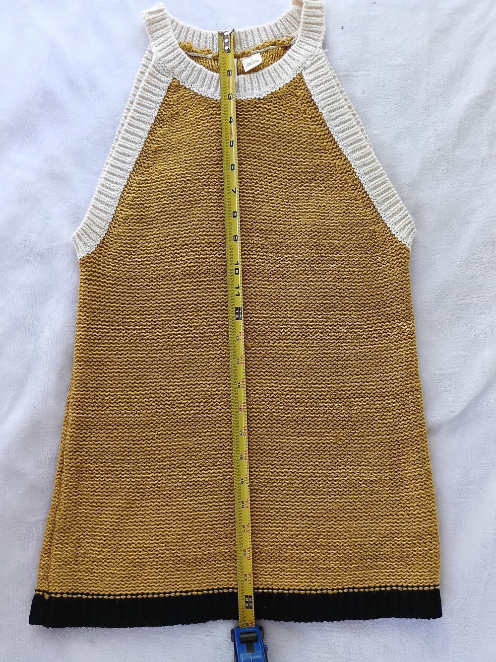 Women-Size M Anthropologie Moth Colorblock Sweater Tank Top. Halter style neck.